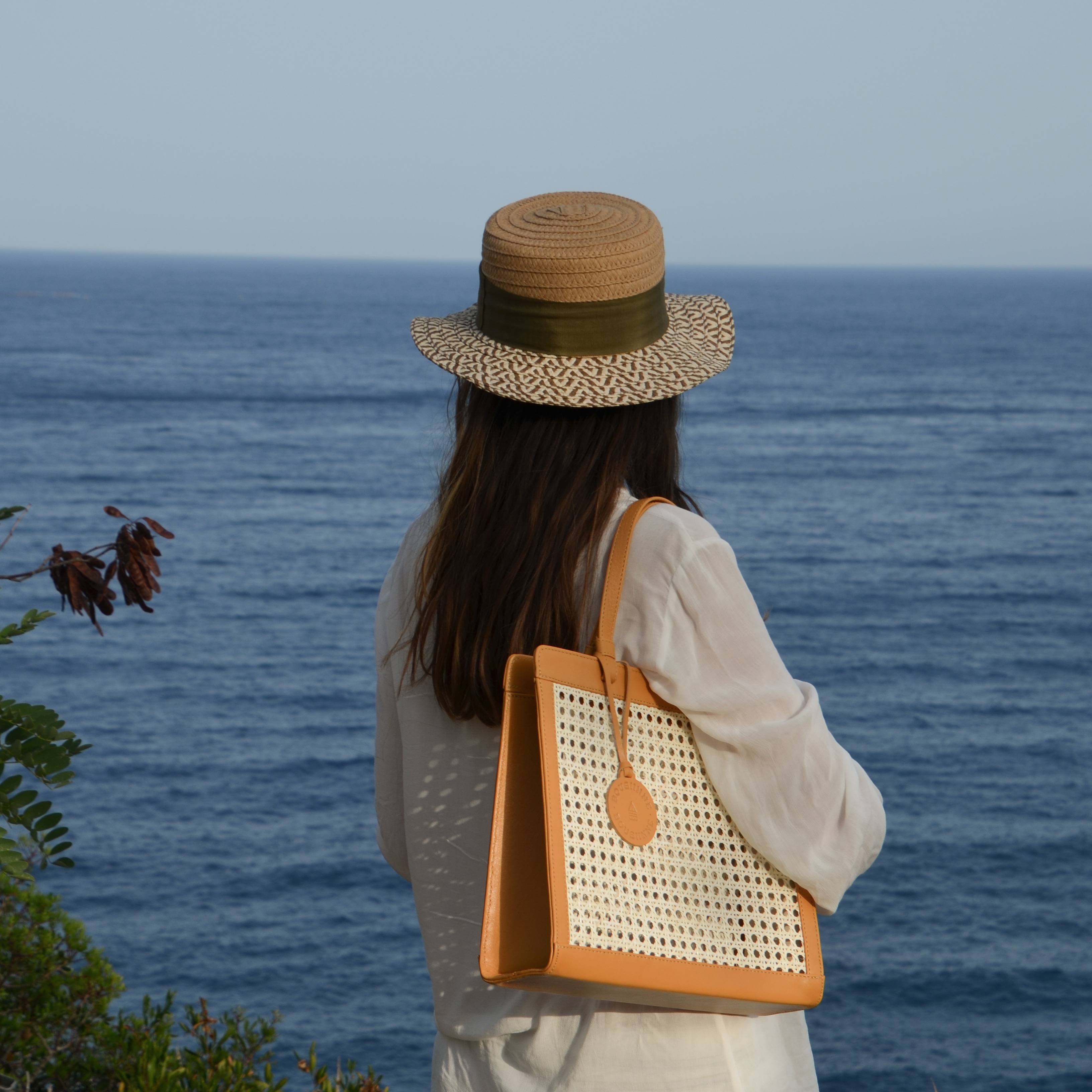 MUSTARD CHAÎSE CARRÉ HANDBAG