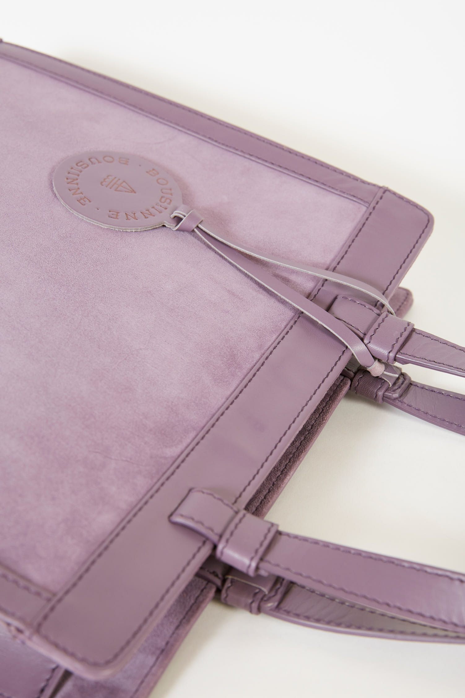 LILAC CARRÉ HANDBAG