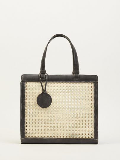 BLACK CHAÎSE CARRÉ HANDBAG