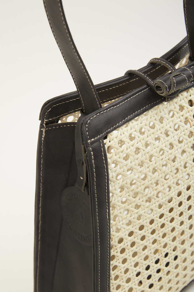 BLACK CHAÎSE TOUR HANDBAG