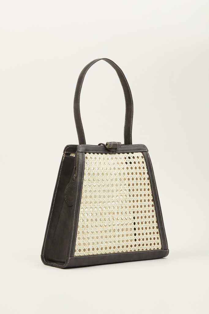 BLACK CHAÎSE TOUR HANDBAG