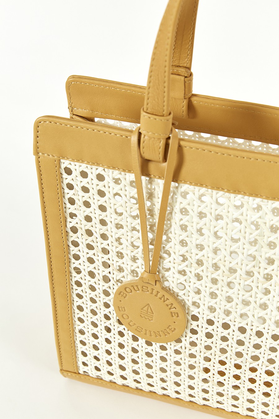 MUSTARD CHAÎSE CARRÉ HANDBAG