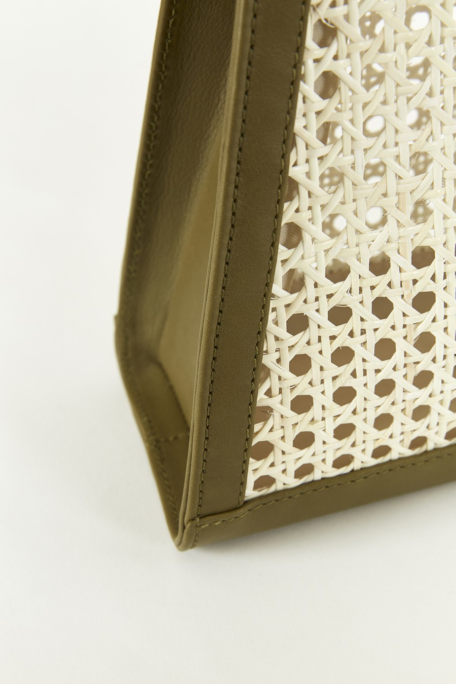 KHAKI CHAÎSE TOUR HANDBAG